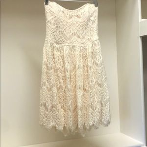 White lace dress